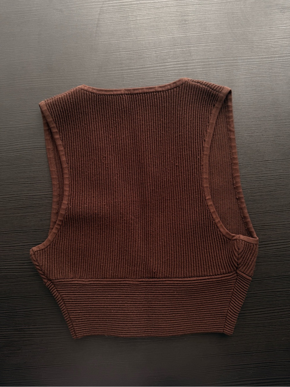 Babaton Ribbed Sculpt Knit Crop Top - Brown - Picture 3 of 4